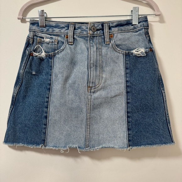 Abercrombie & Fitch Two Tone Mini Jeans Skirt Festival Concert Blue Size 26 - Picture 2 of 5